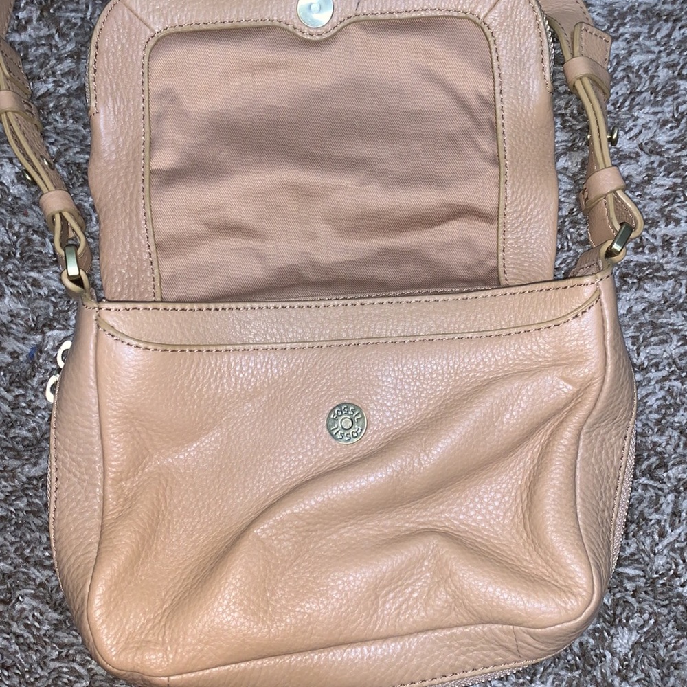 Fossil Camel Tan Color Cowhide Leather Fold Over … - image 6